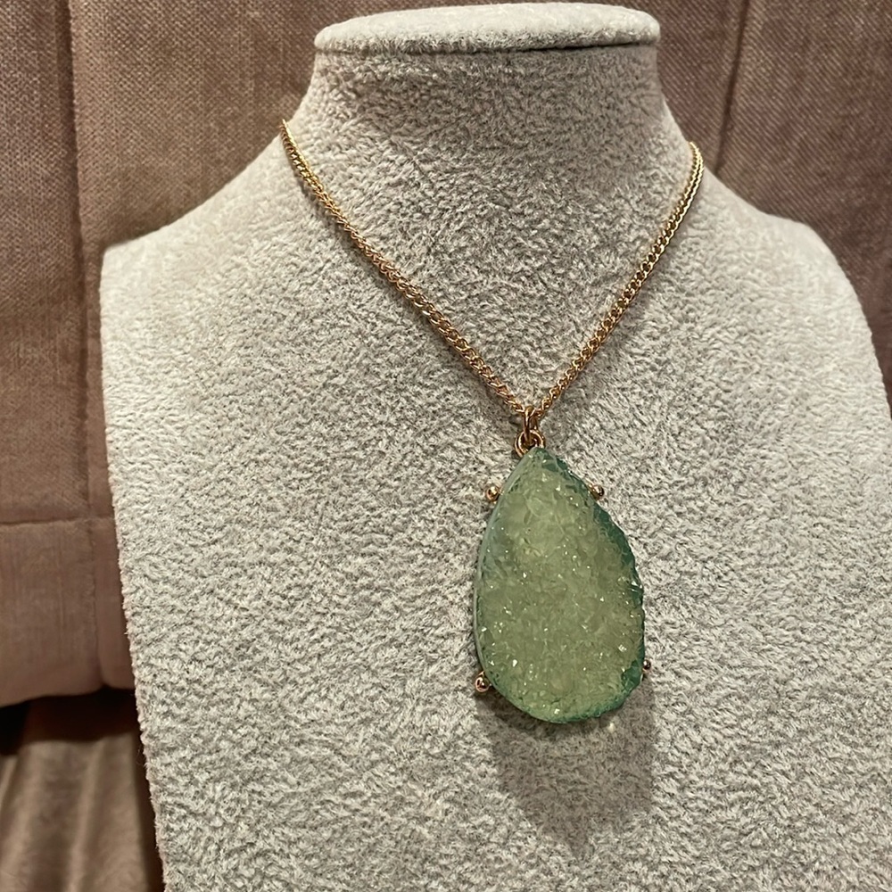 Faux Druzy Pendant Necklace Green & Gold 34”